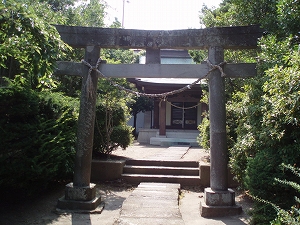 鳥居(萬延二辛百星正月吉日：1861年?)