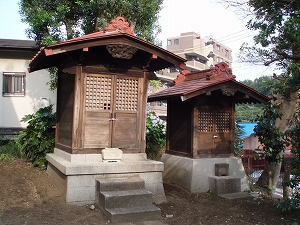 祠